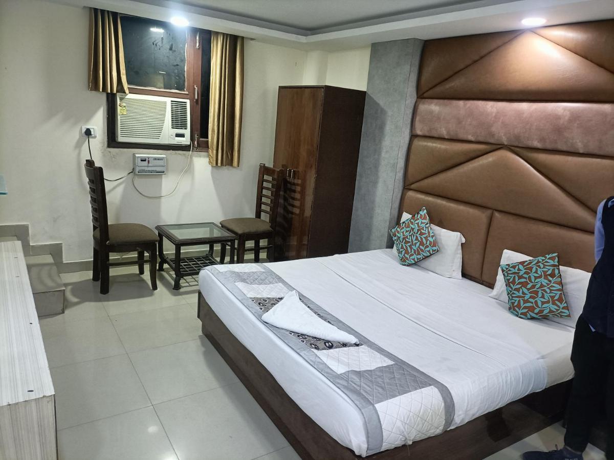 King Delhi Airport Hotel New Delhi Eksteriør billede