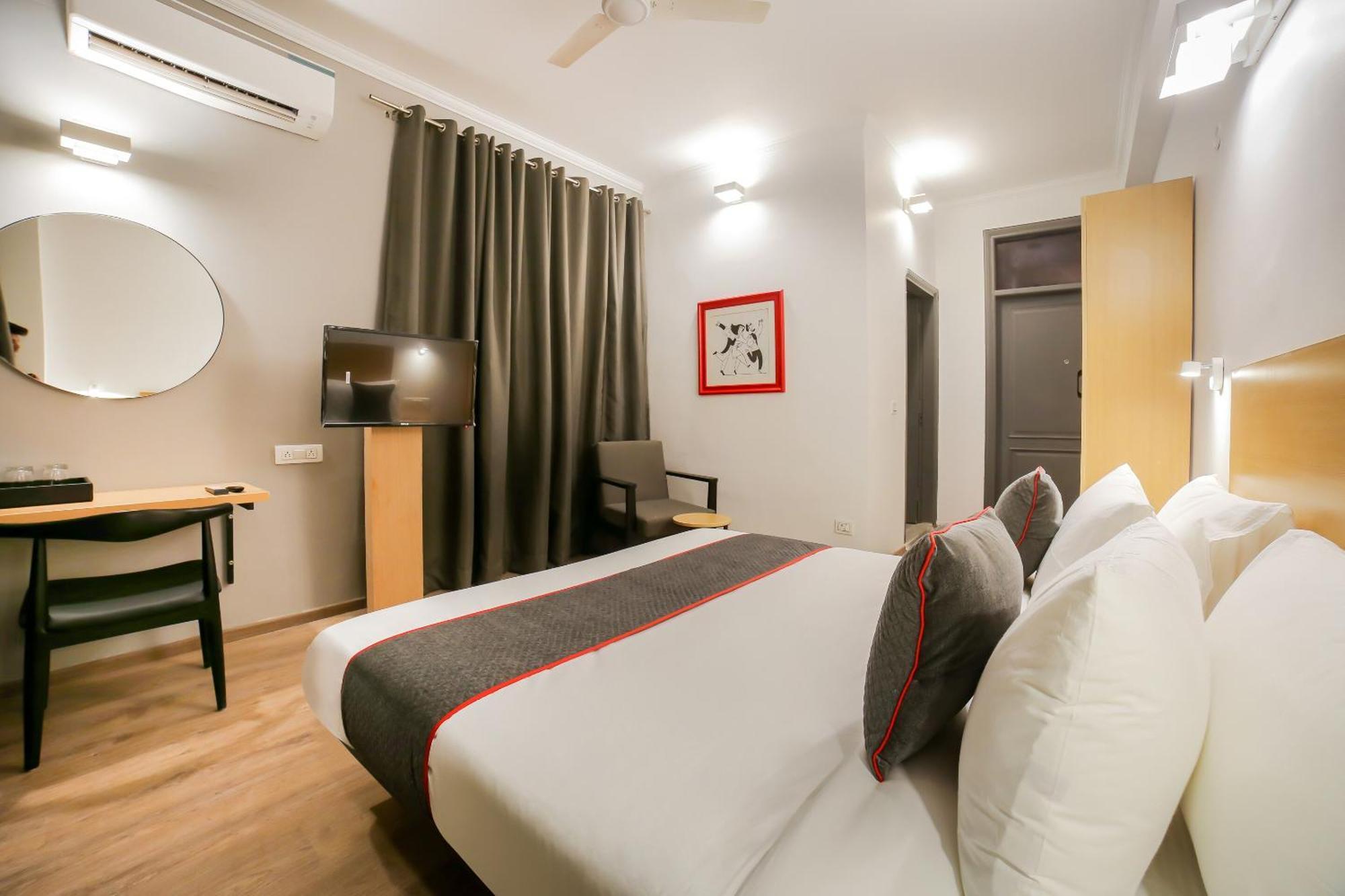 King Delhi Airport Hotel New Delhi Eksteriør billede