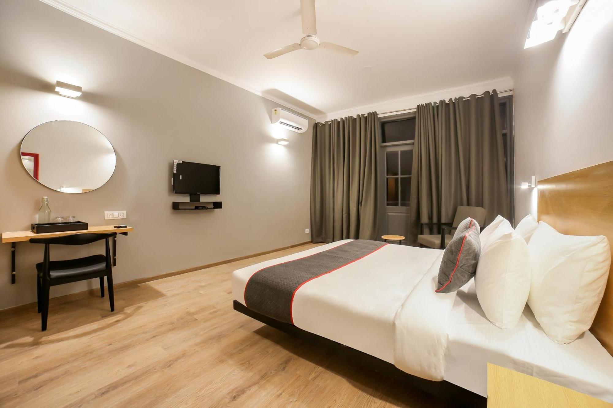 King Delhi Airport Hotel New Delhi Eksteriør billede