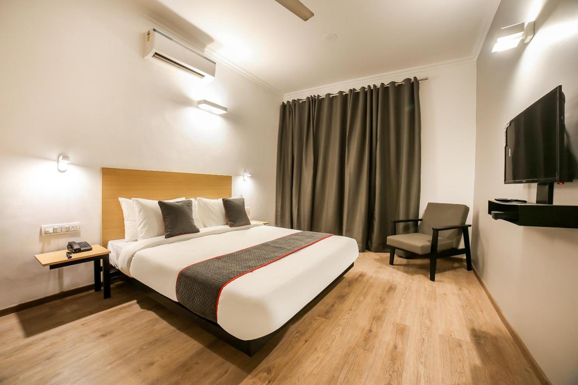 King Delhi Airport Hotel New Delhi Eksteriør billede