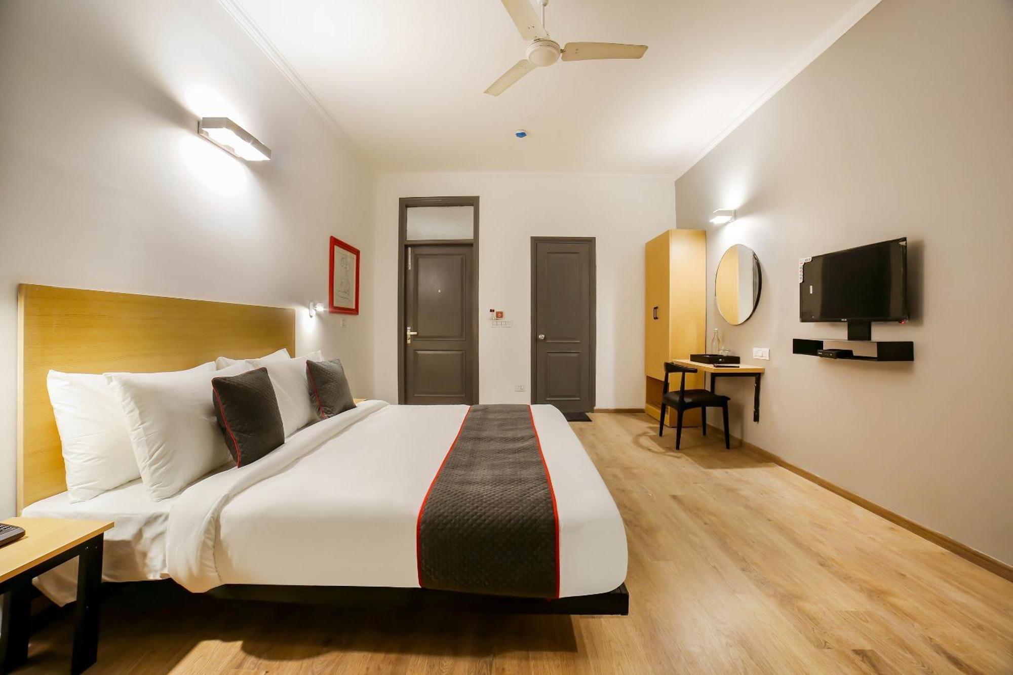 King Delhi Airport Hotel New Delhi Eksteriør billede